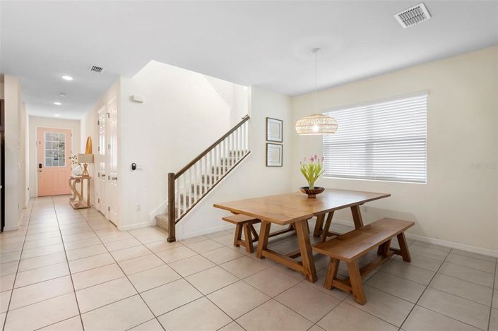 Image No.5-7 Bed Property for sale