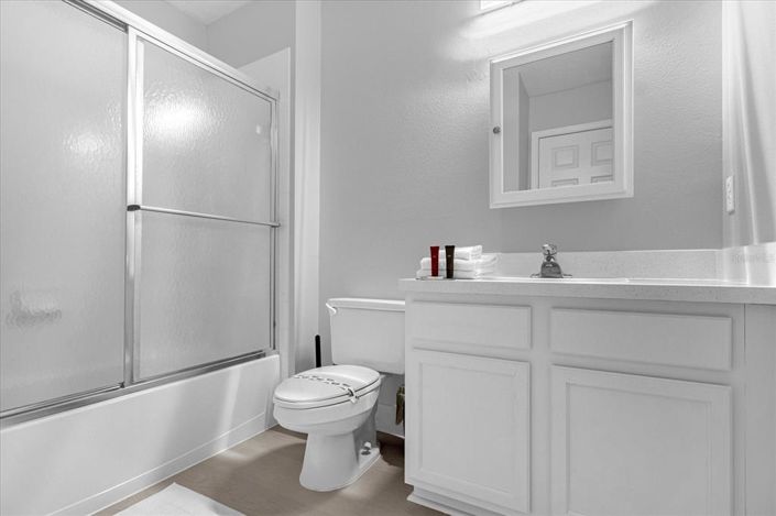 Image No.14-4 Bed Townhouse for sale