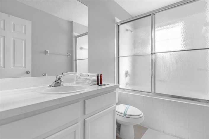 Image No.16-4 Bed Townhouse for sale