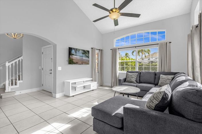 Image No.3-4 Bed Townhouse for sale