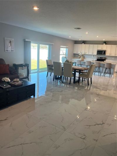 Image No.7-Propriété de 4 chambres à vendre à Kissimmee