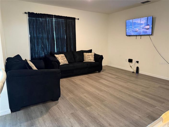 Image No.3-4 Bed Property for sale