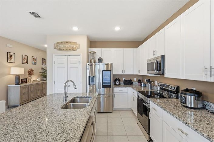 Image No.8-4 Bed Property for sale