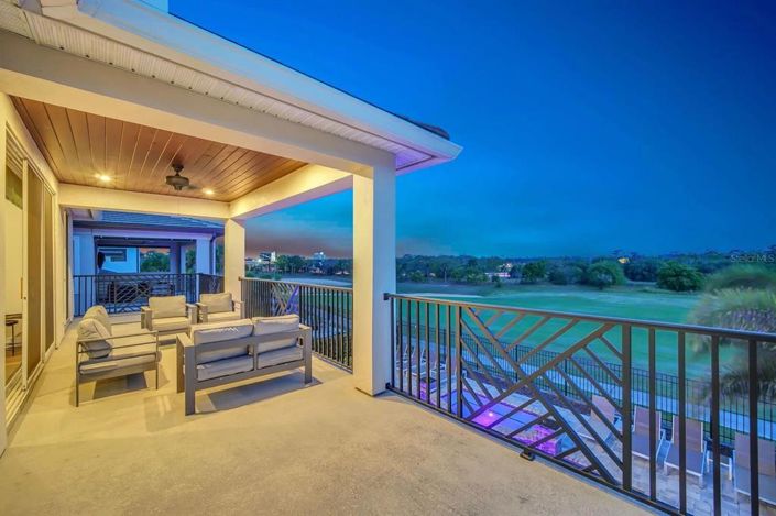 Image No.21-6 Bed Property for sale