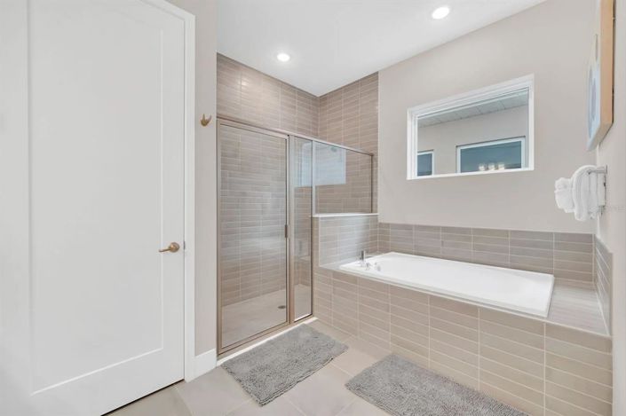 Image No.29-6 Bed Property for sale