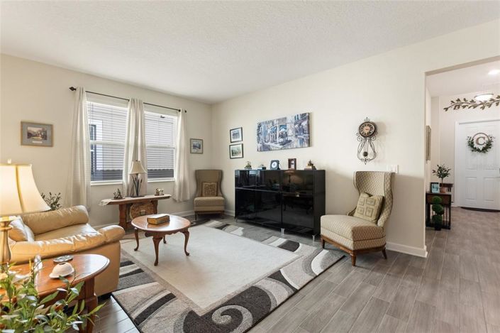 Image No.14-4 Bed Property for sale