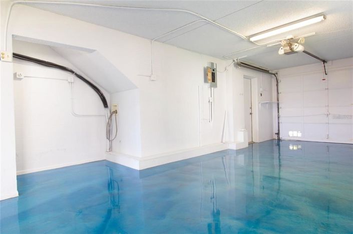 Image No.32-2 Bed Townhouse for sale