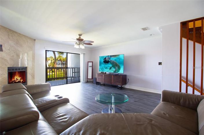 Image No.5-2 Bed Townhouse for sale