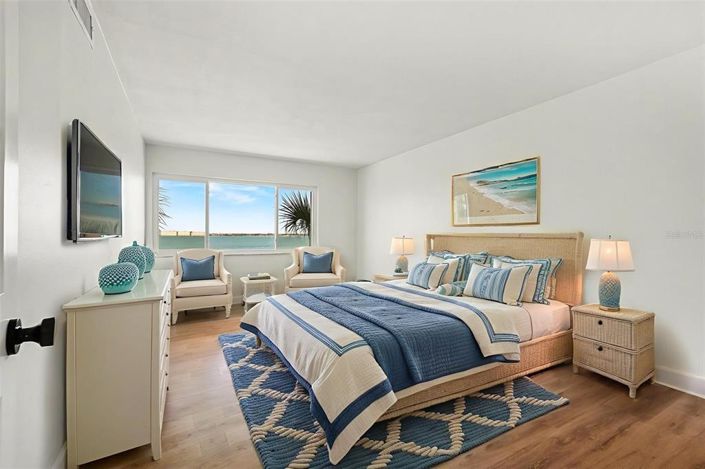 Image No.13-2 Bed Property for sale