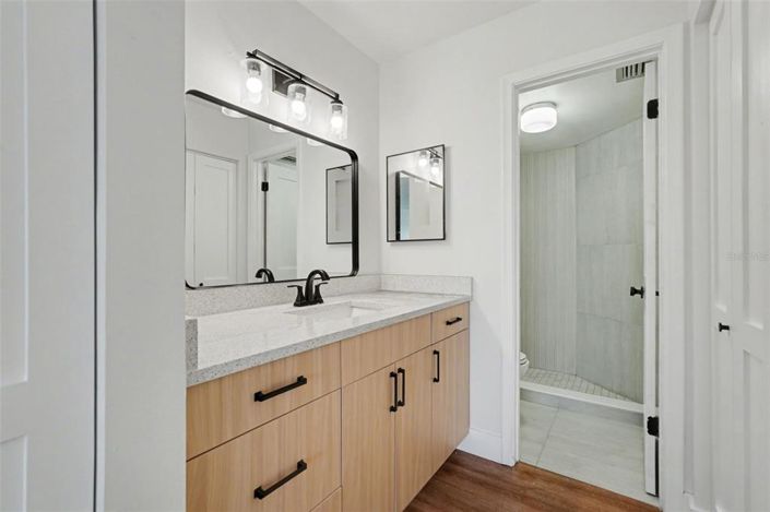 Image No.16-2 Bed Property for sale