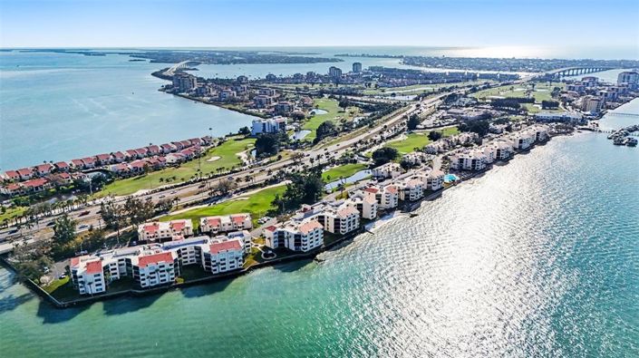 Image No.21-2 Bed Property for sale