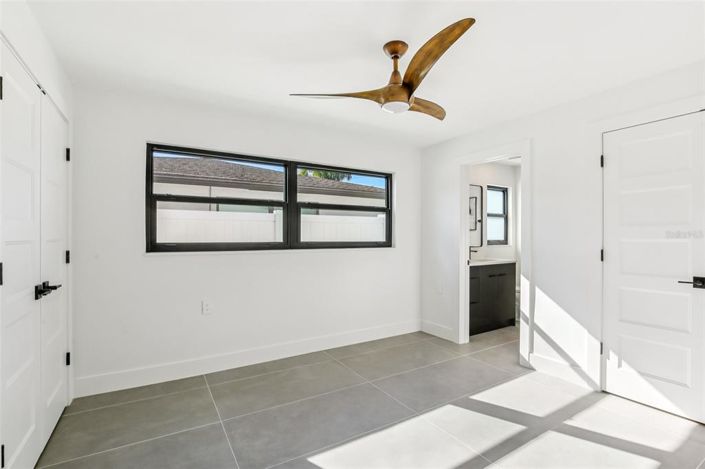 Image No.21-4 Bed Property for sale