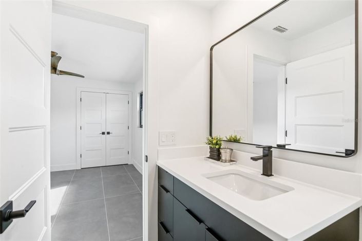 Image No.24-4 Bed Property for sale