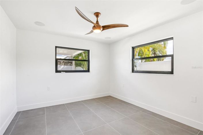 Image No.32-4 Bed Property for sale