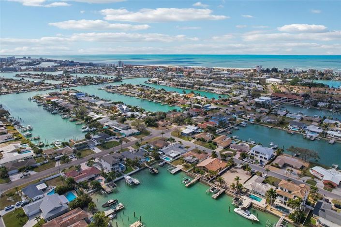 Image No.51-4 Bed Property for sale