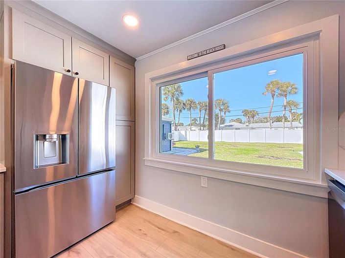 Image No.13-3 Bed Property for sale