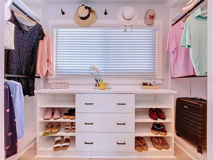 Image No.19-3 Bed Property for sale