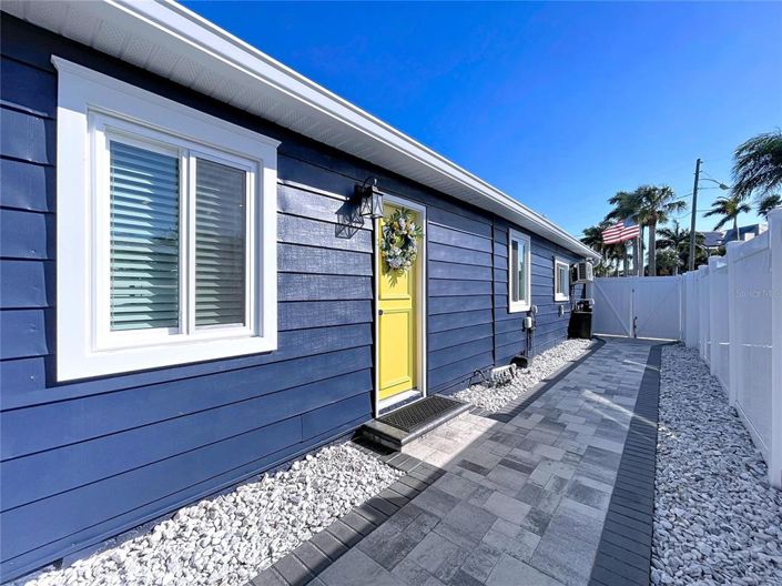 Image No.41-3 Bed Property for sale