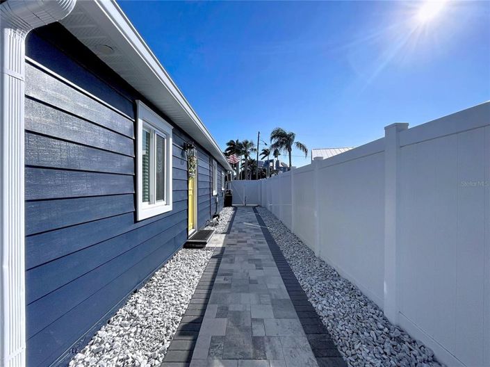 Image No.42-3 Bed Property for sale