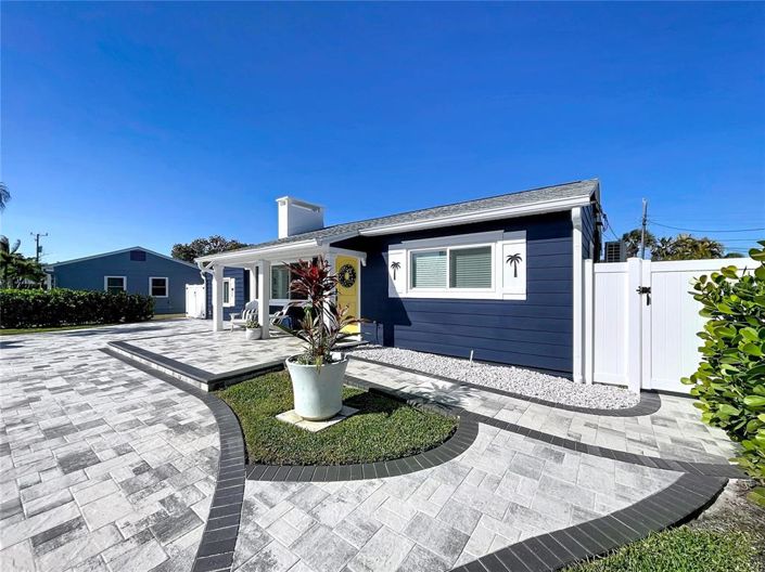 Image No.53-3 Bed Property for sale