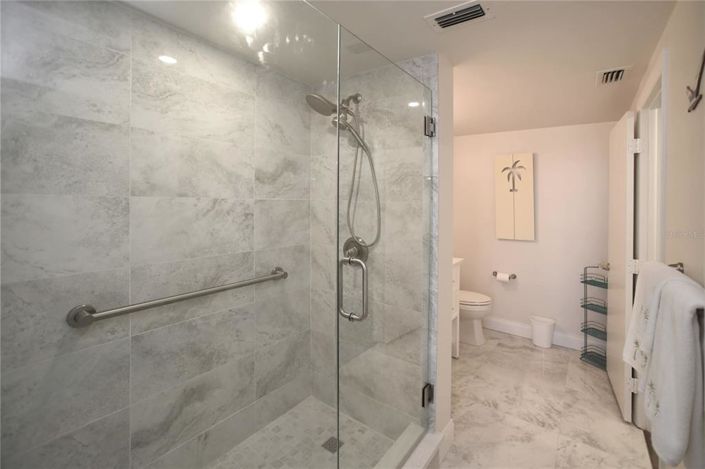 Image No.17-2 Bed Property for sale