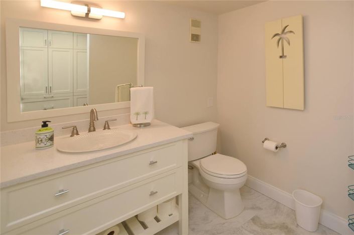 Image No.20-2 Bed Property for sale