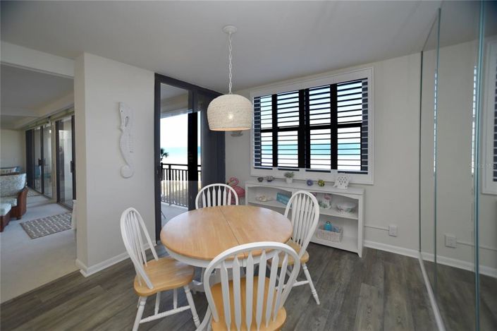 Image No.27-2 Bed Property for sale