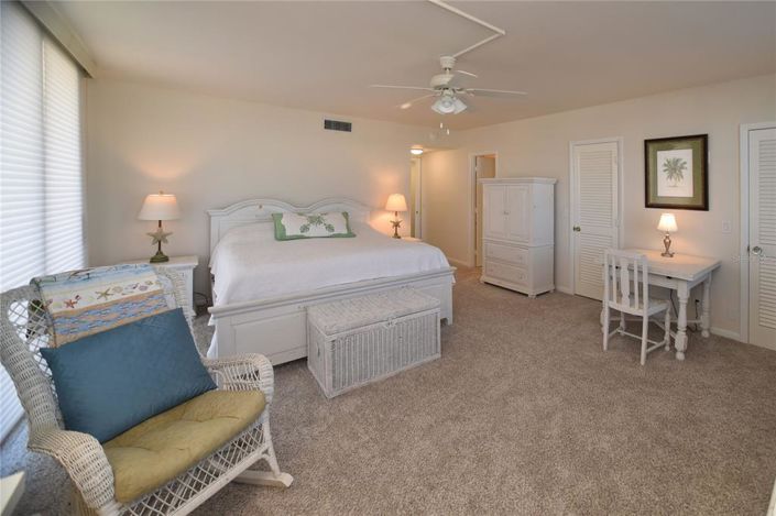 Image No.41-2 Bed Property for sale