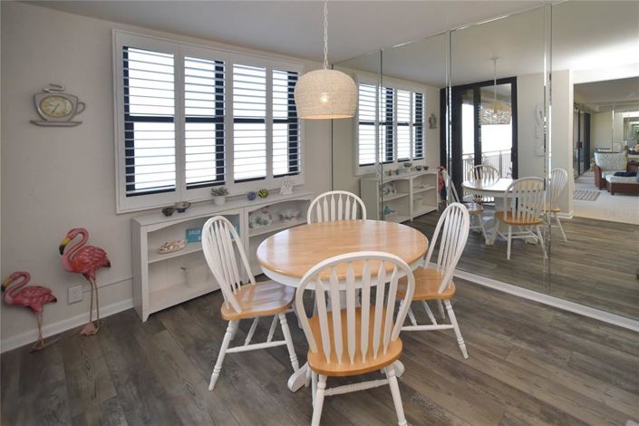 Image No.5-2 Bed Property for sale