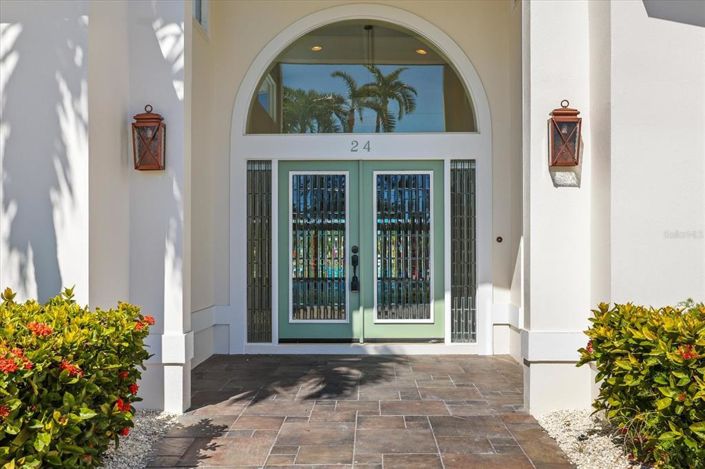 Image No.13-3 Bed Property for sale