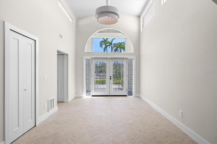 Image No.14-3 Bed Property for sale