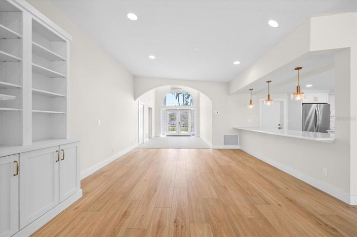 Image No.17-3 Bed Property for sale