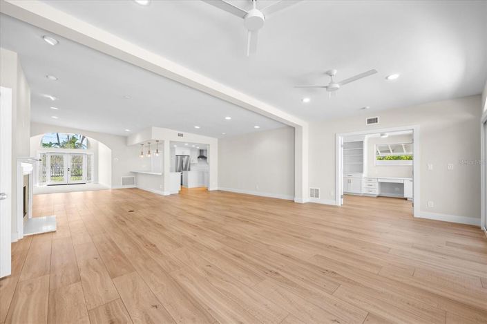 Image No.24-3 Bed Property for sale