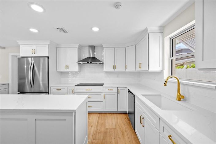 Image No.31-3 Bed Property for sale