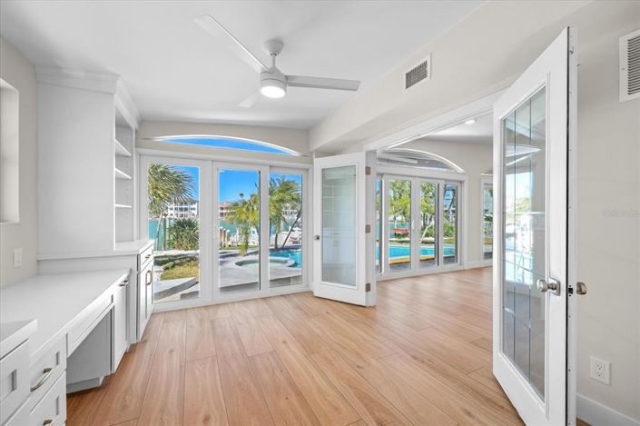 Image No.38-3 Bed Property for sale