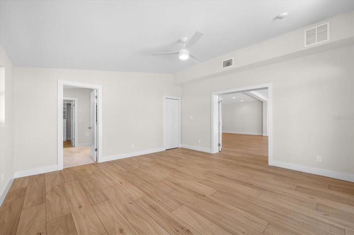 Image No.44-3 Bed Property for sale