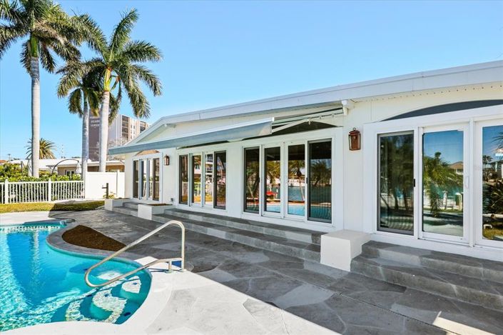 Image No.58-3 Bed Property for sale