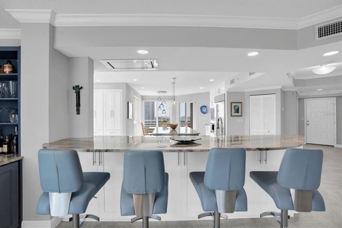 Image No.17-4 Bed Property for sale