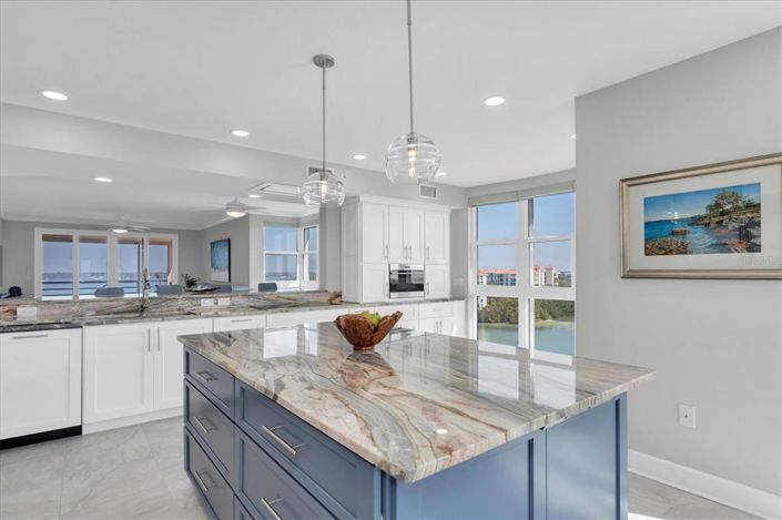 Image No.20-4 Bed Property for sale