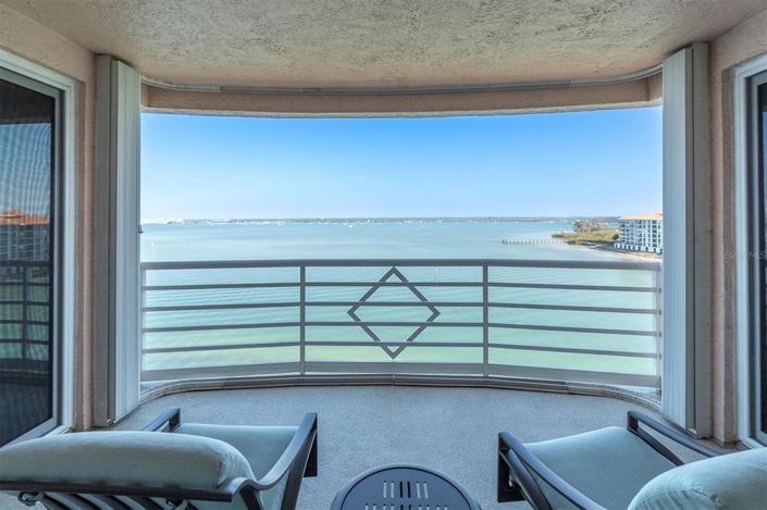 Image No.41-4 Bed Property for sale