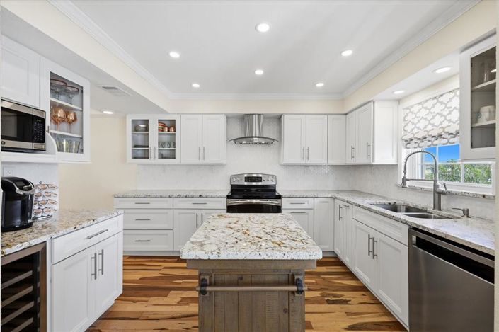 Image No.14-3 Bed Townhouse for sale