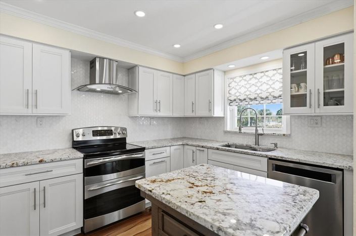 Image No.15-3 Bed Townhouse for sale