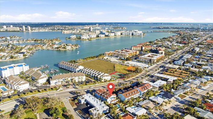 Image No.48-3 Bed Townhouse for sale