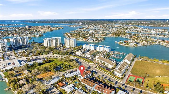 Image No.50-3 Bed Townhouse for sale