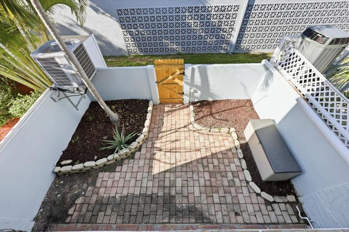 Image No.6-3 Bed Townhouse for sale