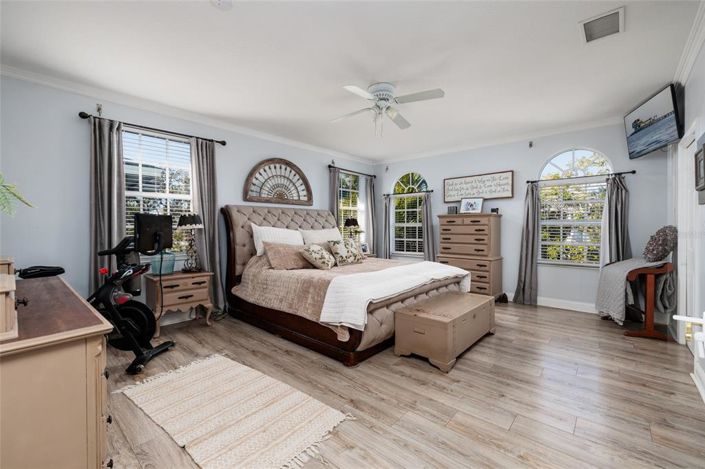 Image No.18-4 Bed Property for sale