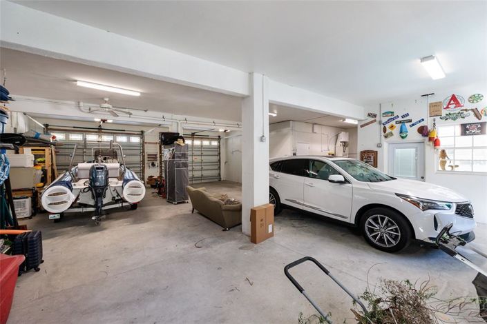 Image No.36-4 Bed Property for sale