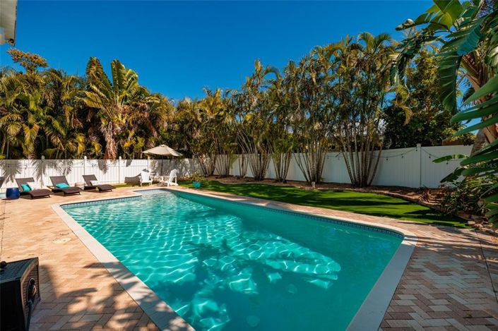 Image No.42-4 Bed Property for sale