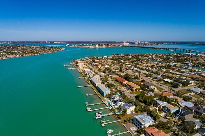 Image No.50-4 Bed Property for sale