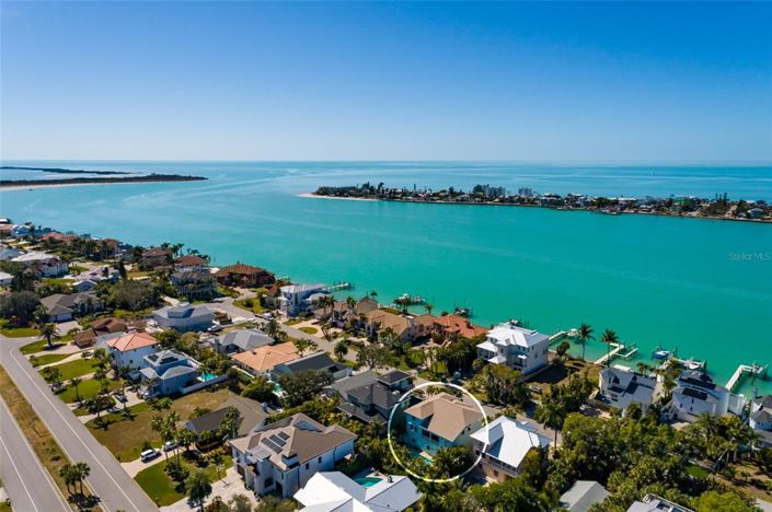 Image No.56-4 Bed Property for sale